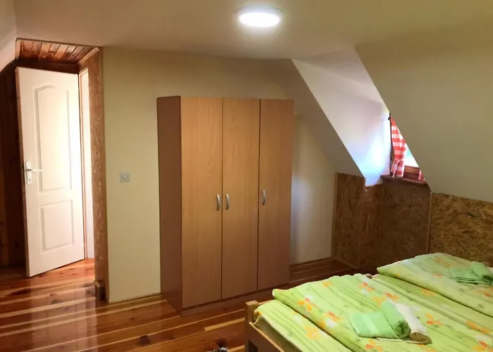 Helena بيت للعطل موكرا غورا